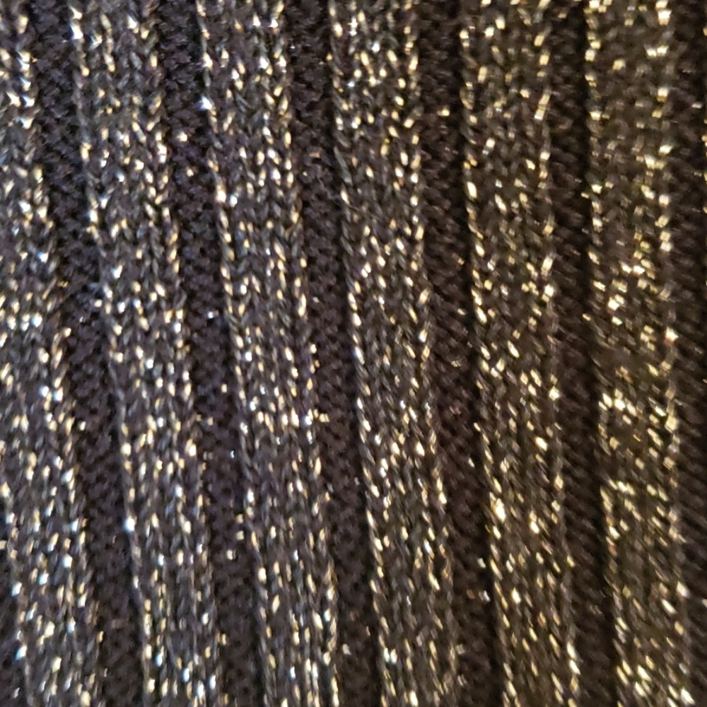 Sweater - Picture 3 of 3